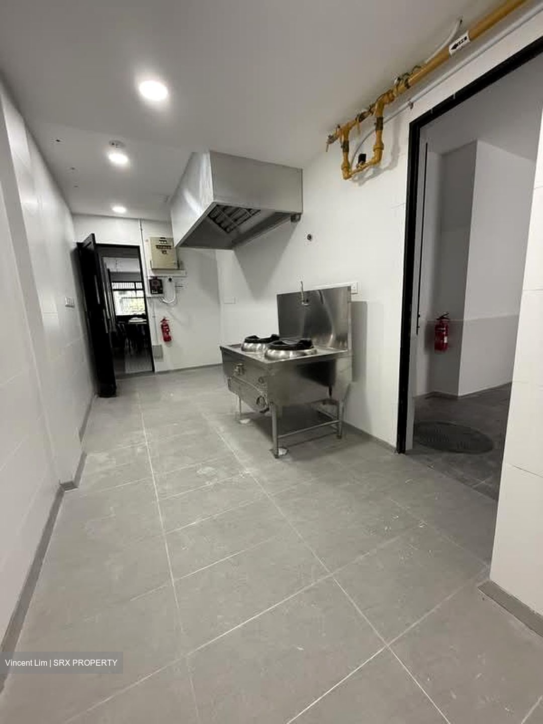 Yio Chu Kang Road (D19), Shop House #608698521